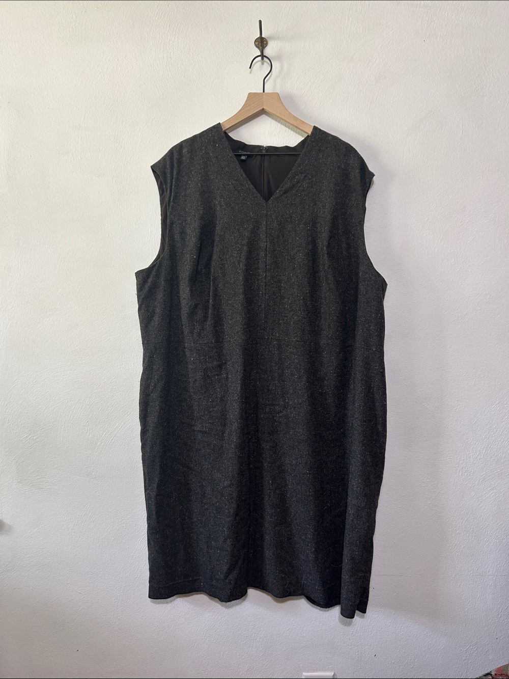 Talbots Black Sleeveless V-Neck Midi Wool Blend Cocktail Dress